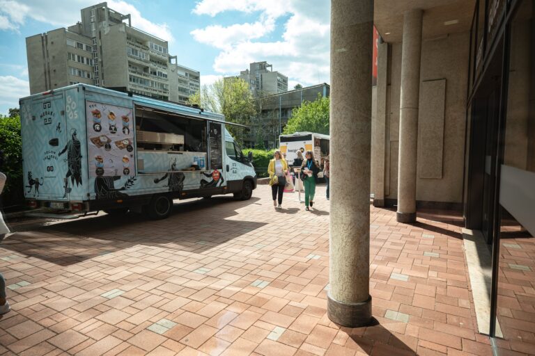 selfmade_foodtruck_FB